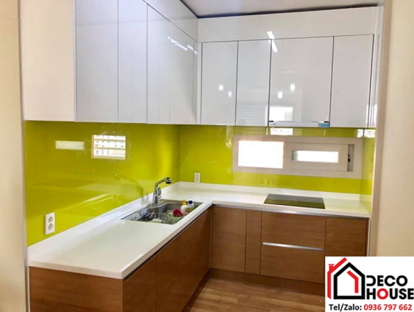 Kinh nghiệm từ chuyên gia: Mẹo lựa chọn kính ốp bếp hiệu quả.