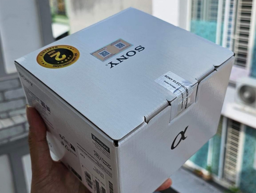 Body Sony ZV E10 new nguyên seal chính hãng