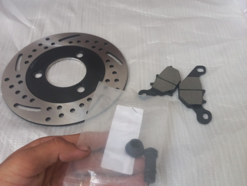 bố thắng và đĩa Xe Điên Evo , Impes