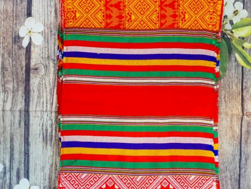 Vải thổ cẩm may áo dài họa tiết cành dừa mua ở đâu?