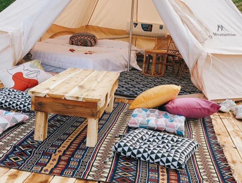 Vải thổ cẩm trang trí họa tiết quả trám mua ở đâu?