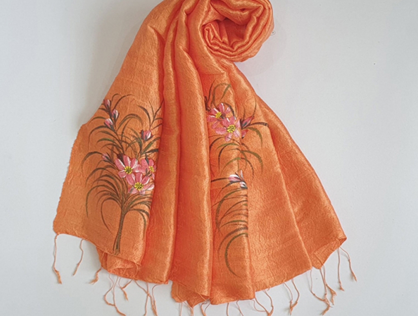 Cách chọn khăn đũi tơ tằm cho nam giới