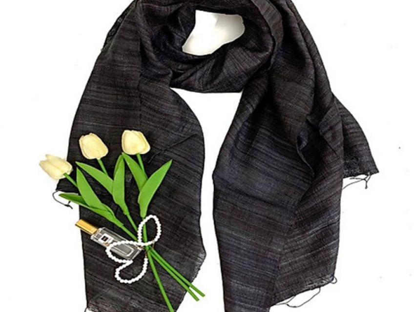 Lựa chọn khăn đũi tơ tằm cho mùa nắng