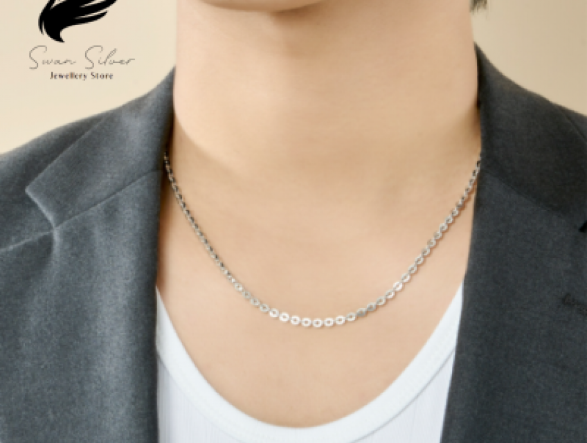 Những mẫu dây chuyền nam đẹp đang dẫn đầu xu hướng 2025