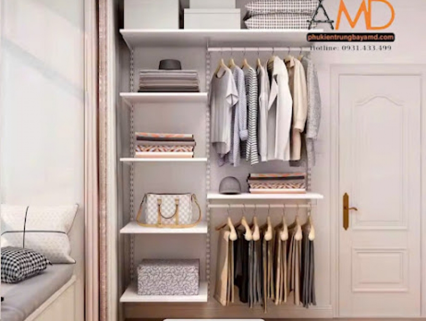 Phòng ngủ cũng có thể như một boutique nhỏ – với bộ kệ quần áo AMD