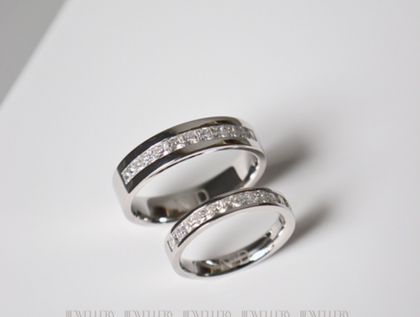 5 điều cặp đôi nên biết trước khi chọn mua nhẫn cưới bạch kim tại TPHC