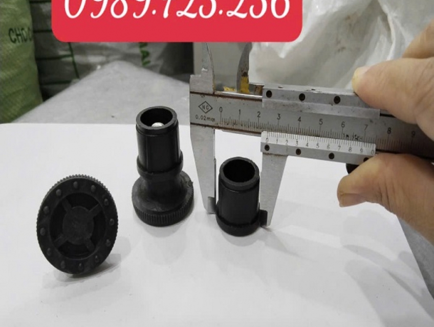 Hà Thành xưởng sản xuất  chân tăng chỉnh phi 25 ren M8