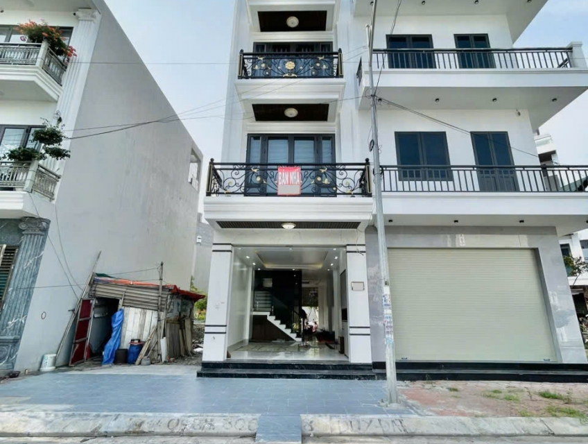 Siêu phẩm nhà 2 mặt tiền 5 tầng– Thang máy – đường rộng- Lê Chân, Hải