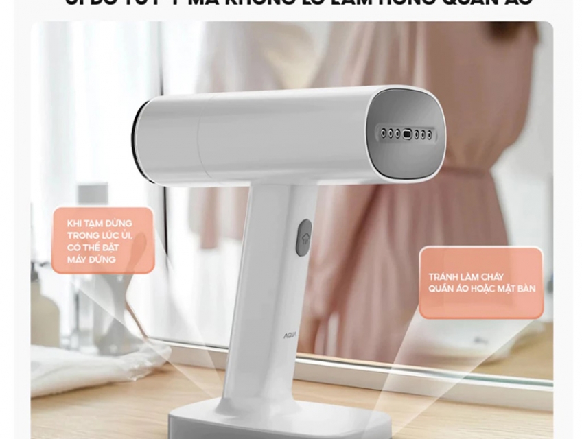 Bàn ủi hơi nước AQUA AQS-W2598(W) sử dụng ủi quần áo tiện lợi