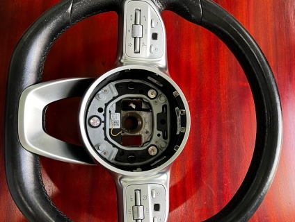 Thanh lý ít đồ nâng cấp & zin cho Mer C, GLA: màn hình, vô lăng