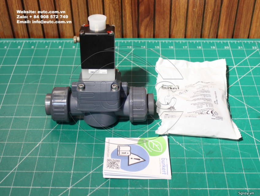 Van điện từ Burkert