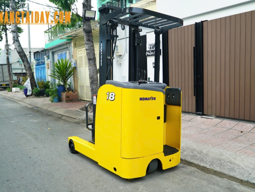 Bán xe nâng điện đứng Komatsu 1,8 tấn 2019 4m