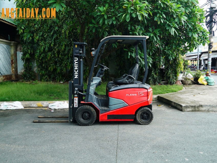 Bán xe nâng ngồi lái Nichiyu 1,5 tấn 2020 chạy ít giờ