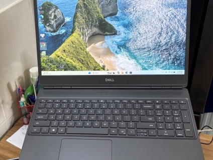 Dell Precision 7560 i7-11850H Ram 16 SSD 512G T1000 zin đẹp