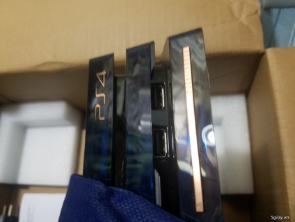 cần bán hàng hiếm PS4 Pro 500 Million Limited Edition