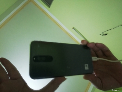 Nova 2i còn 2 tháng bh chính hãng