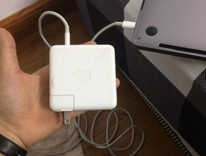 Macbook Pro 2016 15in 99% bảo hành dài