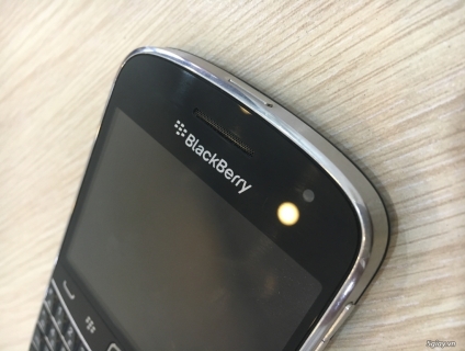 Cần bán: BlackBerry Bold 9900 huyền thoại