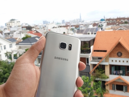 Cần bán Samsung S7 Edge Silver - 32 GB - Bao xài bao test thoải mái