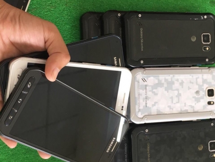 Samsung S6 active ngoại hình đẹp -còn Áp suất chông nước - SL có hạn