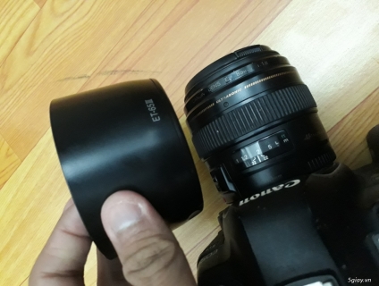 Bán Canon 5D2, lens canon 85 f1.8 giá cực sốc