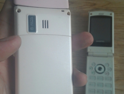 Điện thoại bật nắp Sagetel