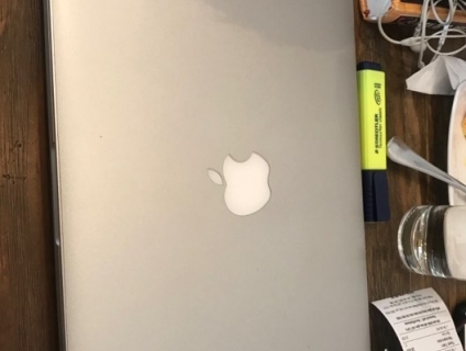 Macbook MF839 fullbox đang sử dụng 97%