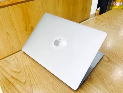 bán macbook 15" 2017 mptt2 i7 16gb ssd 1tb apple 2020 sạc 5 lần likene