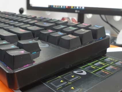 Bàn phím cơ Dareu EK880 Brown Switch