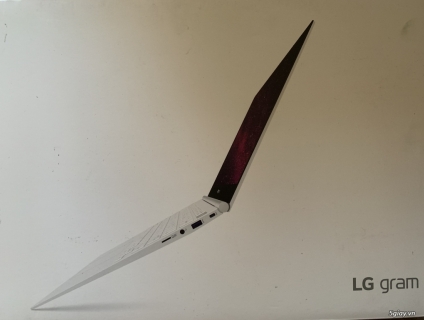 Laptop LG Gram 13Z980-A.AAS6U1 xách tay usa I7-8550U, ram 8G, ssd 256G, end 23h00" 13/09/2019