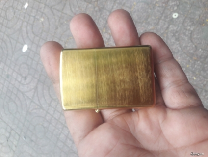 Quẹt zippo nhôm xước mạ vàng số la mã end hôm nay 22h59p13/09/2019