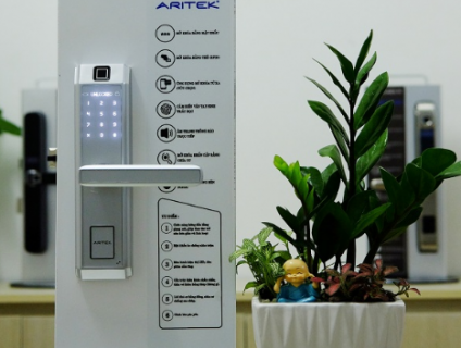 Khóa cửa điện tử Aritek AR-C104 (Vân tay, Mật mã, Chìa cơ, điều khiển