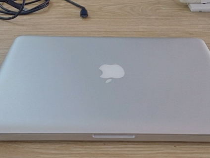 Macbook 2010