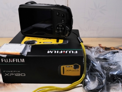 Bán máy chụp dưới nước Fujifilm XP120 vàng 99.9%