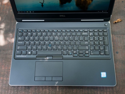 Dell Precision 7510 (Core i7-6820HQ, 16GB, SSD 256GB + 500GB, VGA 2GB)