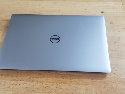 Dell Precision 5520 Intel Core I7 7820HQ RAM 16GB SSD Nvme 512Gb VGA Q