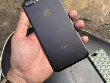 Iphone 7 plus quốc tế, màu đen nhám 32gb - chính chủ.
