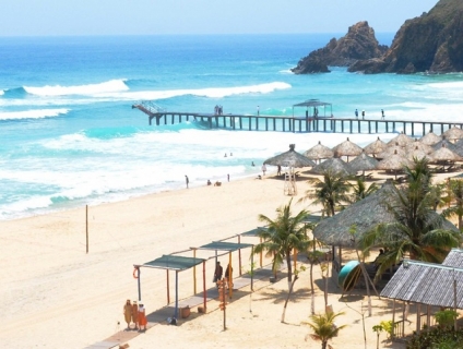 “Rụng rời'' với bãi biển đẹp như vườn địa đàng Kỳ Co