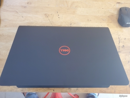 Dell N5577 core i7 vga 1050 4gb.