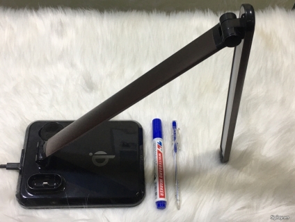 Đèn Led kiêm sạc các thiết bị thông minh 4 in 1 WS1208!