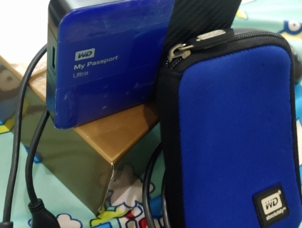 Cần sang lại 1 ổ cứng di động WD Passport Ultra 3TB USB 3.0