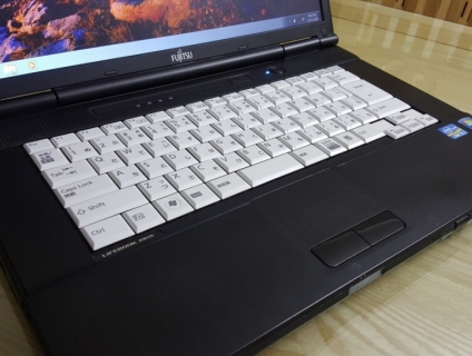 Fujitsu, Core i3, 4Gb, 320Gb HDD, 15.6 inch, BAO ZIN