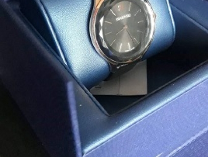 Bán đồng hồ Swarovski chính hãng