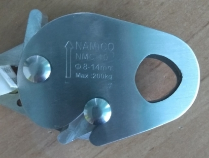 Móc khóa an toàn đu dây