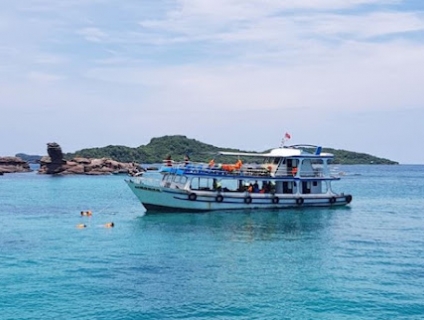Thuê Tàu Du Lịch có khó tại GiaoDe.Com