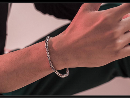 Vòng tay nam titan đẹp ở tphcm