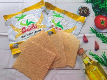 Bánh tráng gạo mè, bánh tráng nước dừa, bánh tráng rong biển.