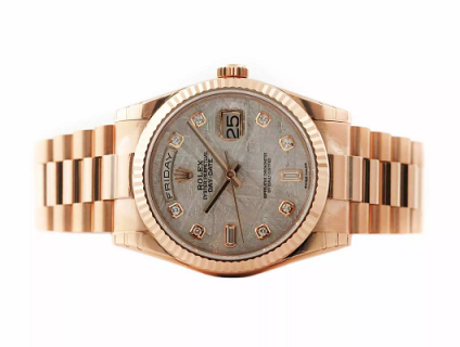 Đồng hồ Rolex mặt thiên thạch sang trọng và đẳng cấp