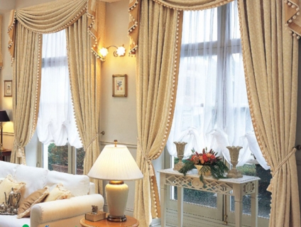 Làm Thế Nào Để Chọn Rèm Cửa Phù Hợp Với Ngôi Nhà
