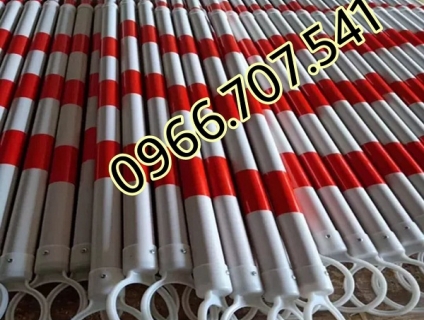 Tha rút chắn nối cọc tiêu dài 2m